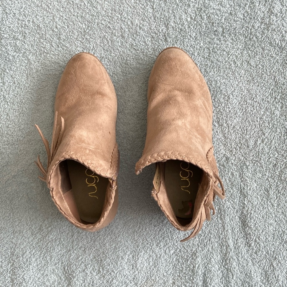 Girls SUGAR heeled boots. Tan